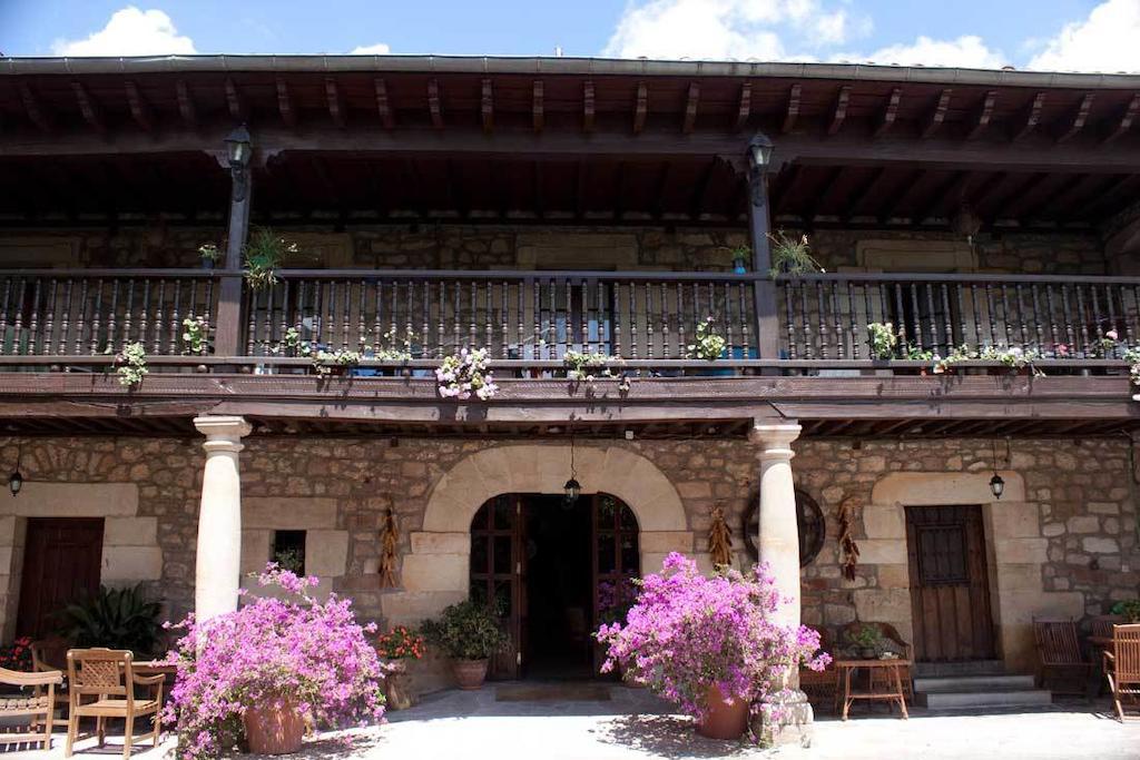 Hôtel Casa Velarde à Torrelavega Extérieur photo